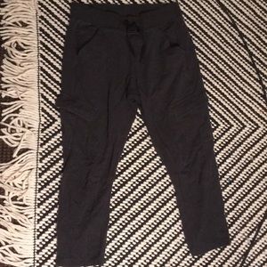 Drawstring lulu joggers size 10